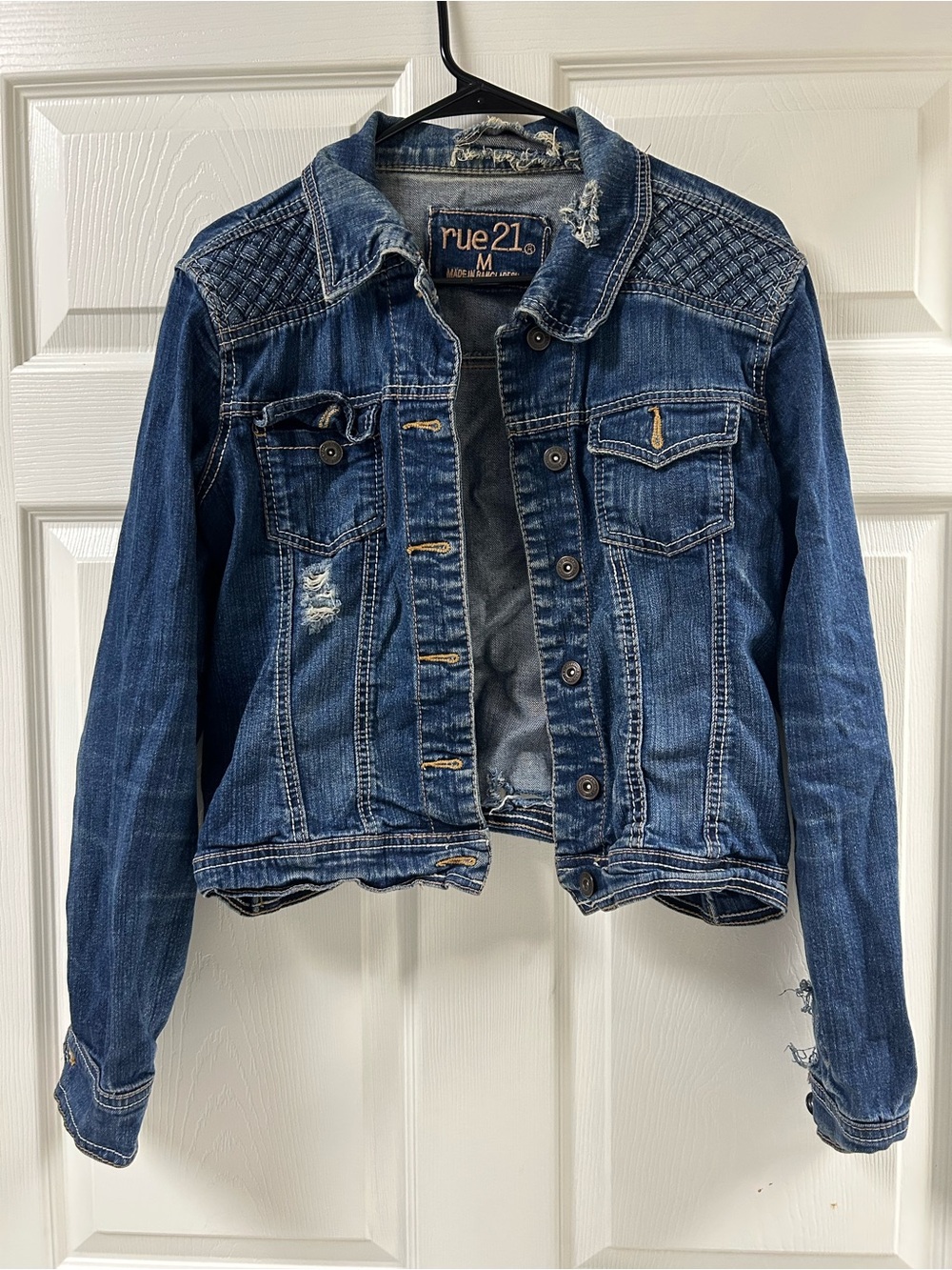 Rue21 Women’s M Distressed Denim Jacket Woven Shoulder Y2K Grunge Streetwear